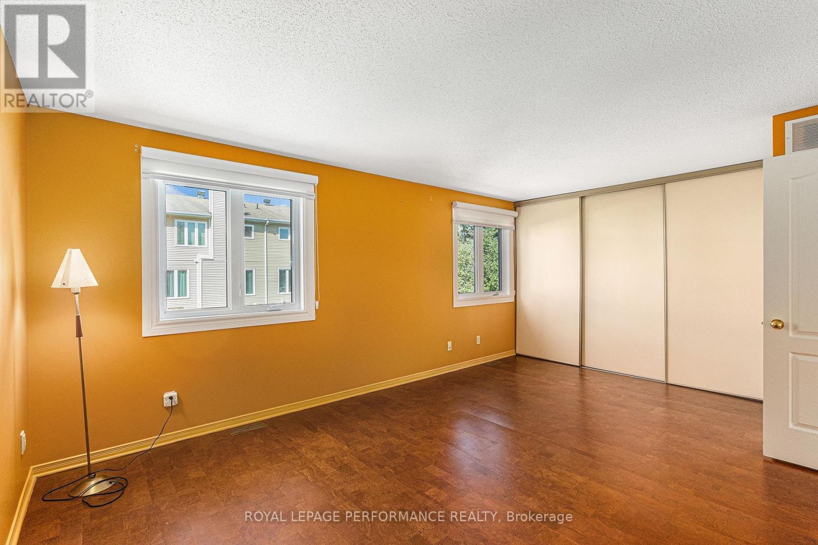 












2015 SUMMERFIELDS CRESCENT

,
Ottawa,




Ontario
K1C7B4

