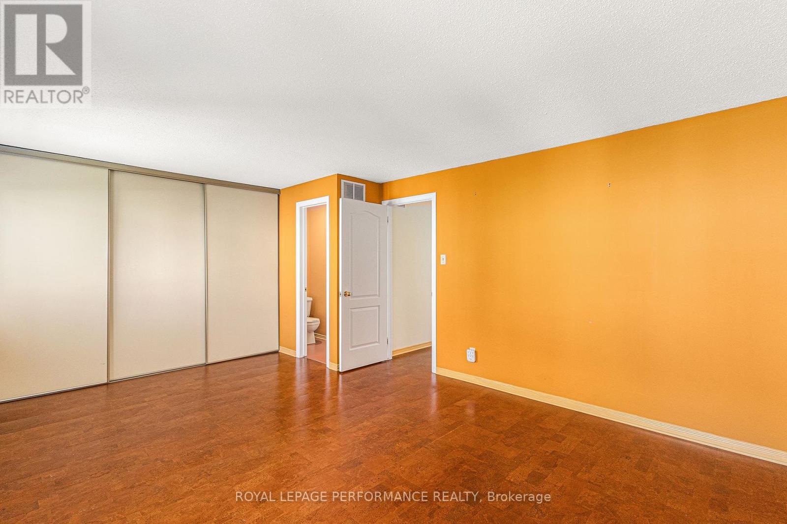












2015 SUMMERFIELDS CRESCENT

,
Ottawa,




Ontario
K1C7B4

