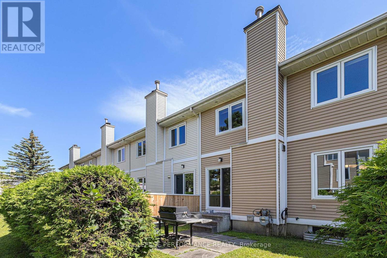 












2015 SUMMERFIELDS CRESCENT

,
Ottawa,




Ontario
K1C7B4

