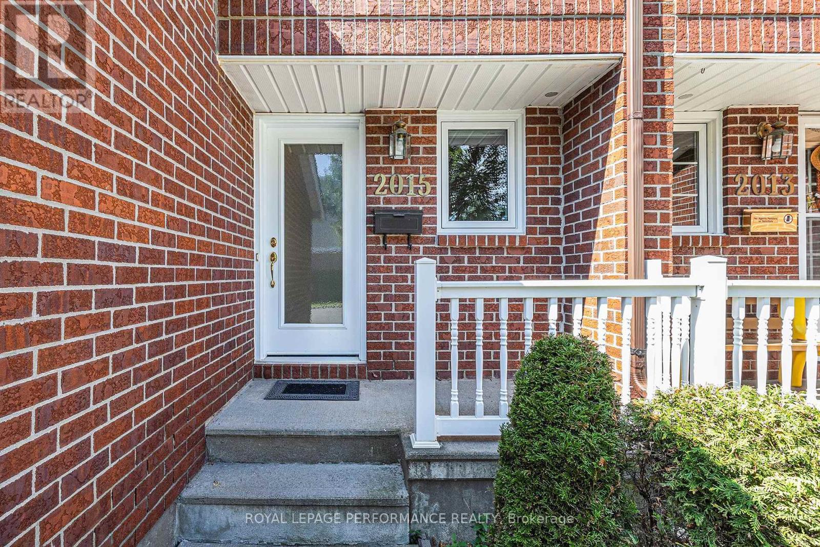 












2015 SUMMERFIELDS CRESCENT

,
Ottawa,




Ontario
K1C7B4

