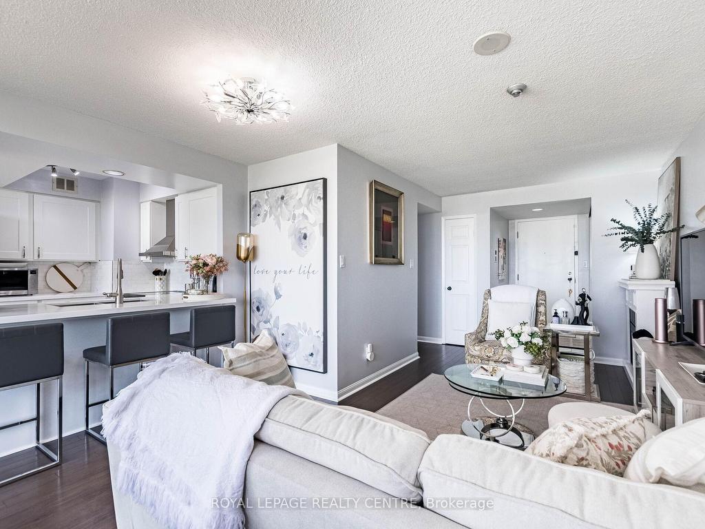 









50


Eglinton

Avenue West, 601,
Mississauga,




ON
L5R 3P5

