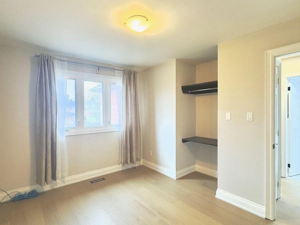 









462


Luzon

Crescent, Room,
Mississauga,




ON
L5B 3W9

