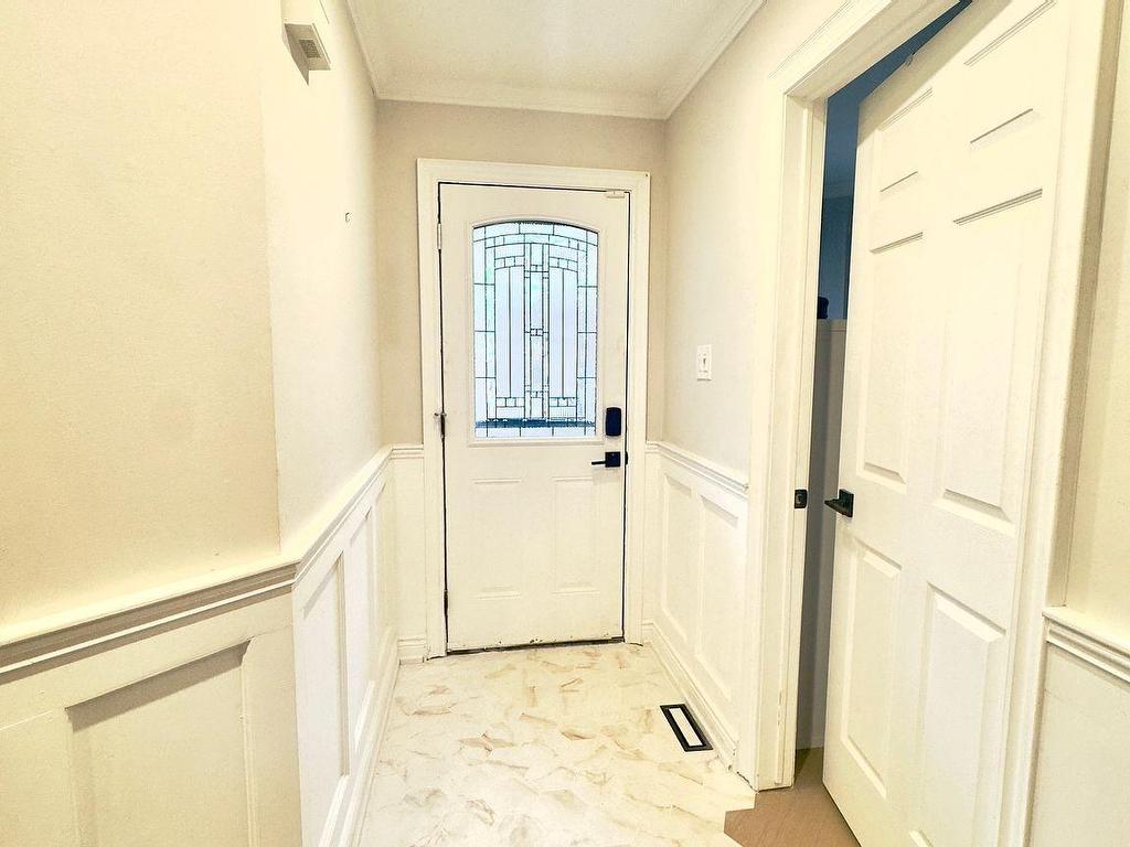 









462


Luzon

Crescent, Room,
Mississauga,




ON
L5B 3W9

