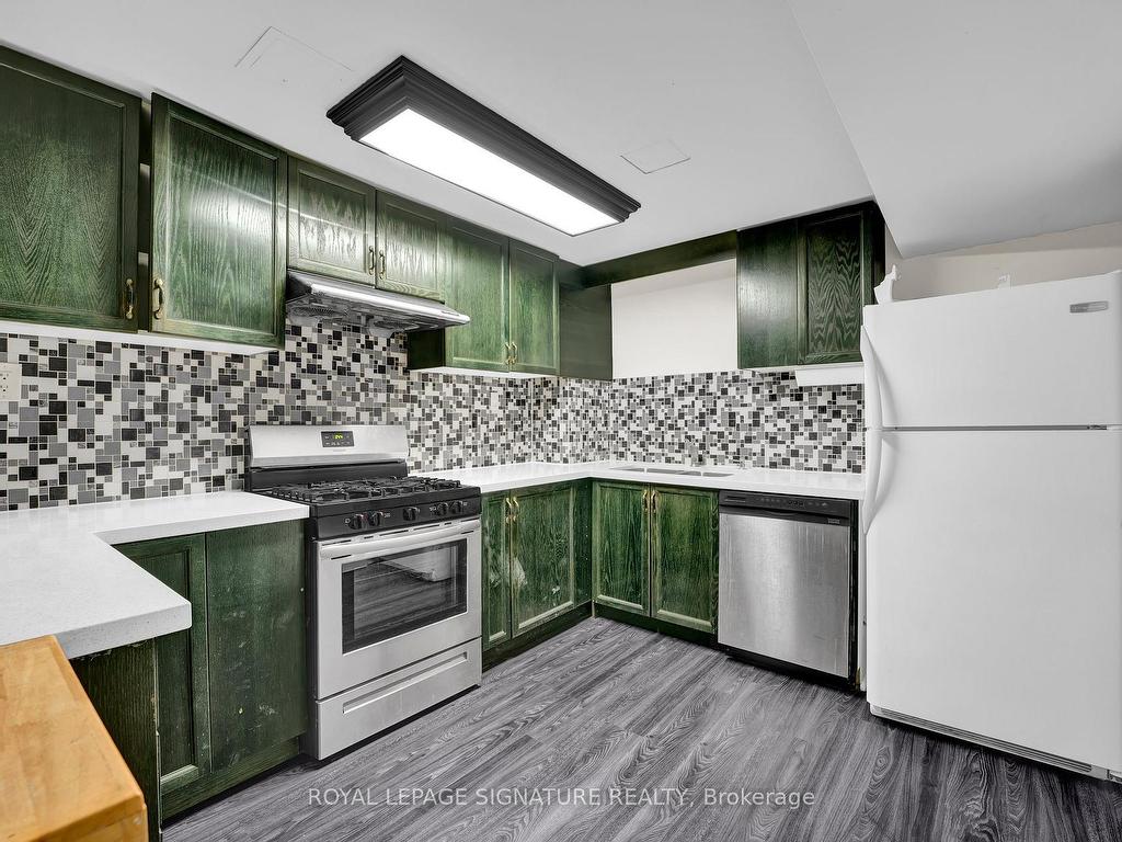 









4502


Violet

Road,
Mississauga,




ON
L5V 1J9


