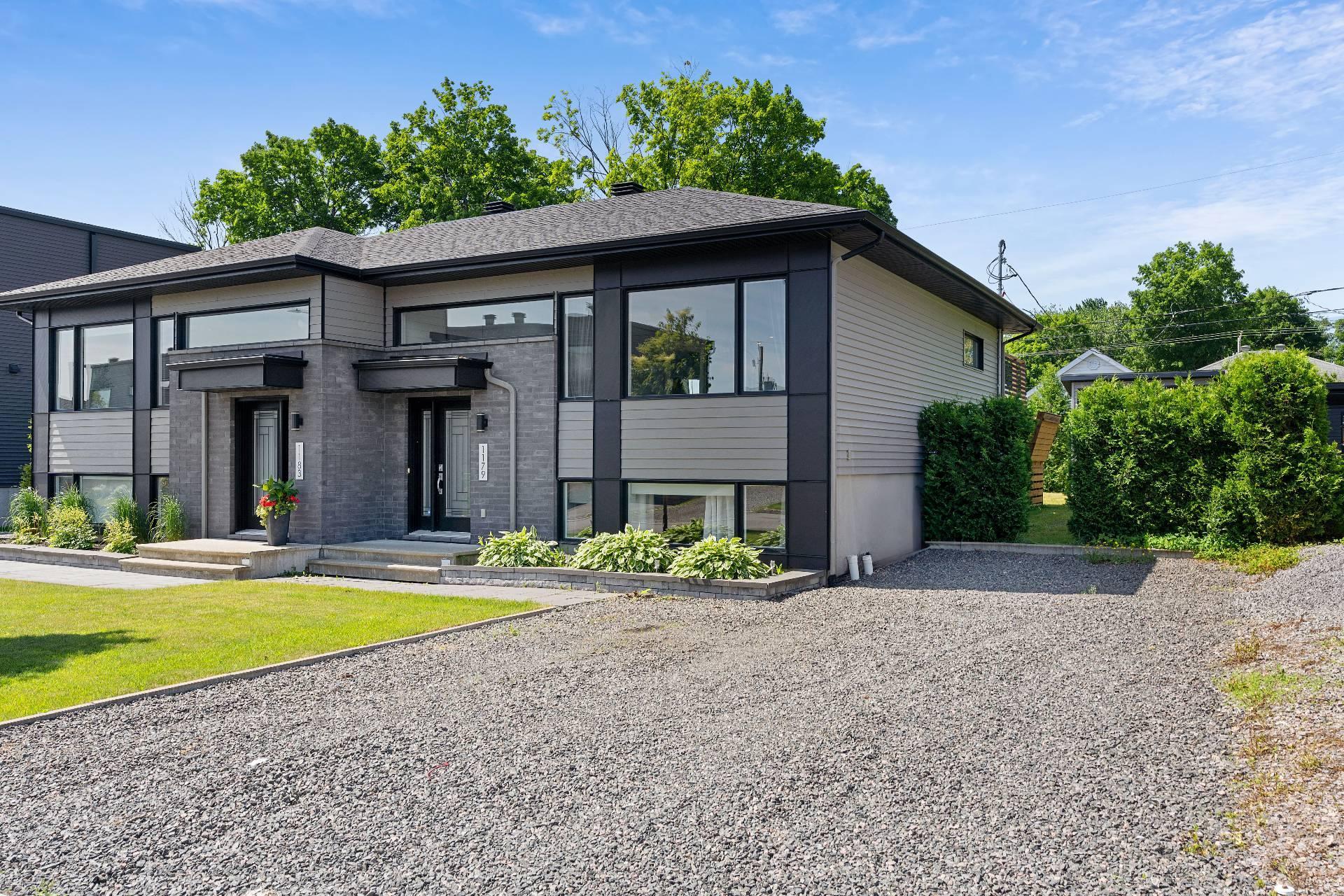 









1179


Rue des Cariatides

,
Québec (La Haute-Saint-Charles),




QC
G3K0S8

