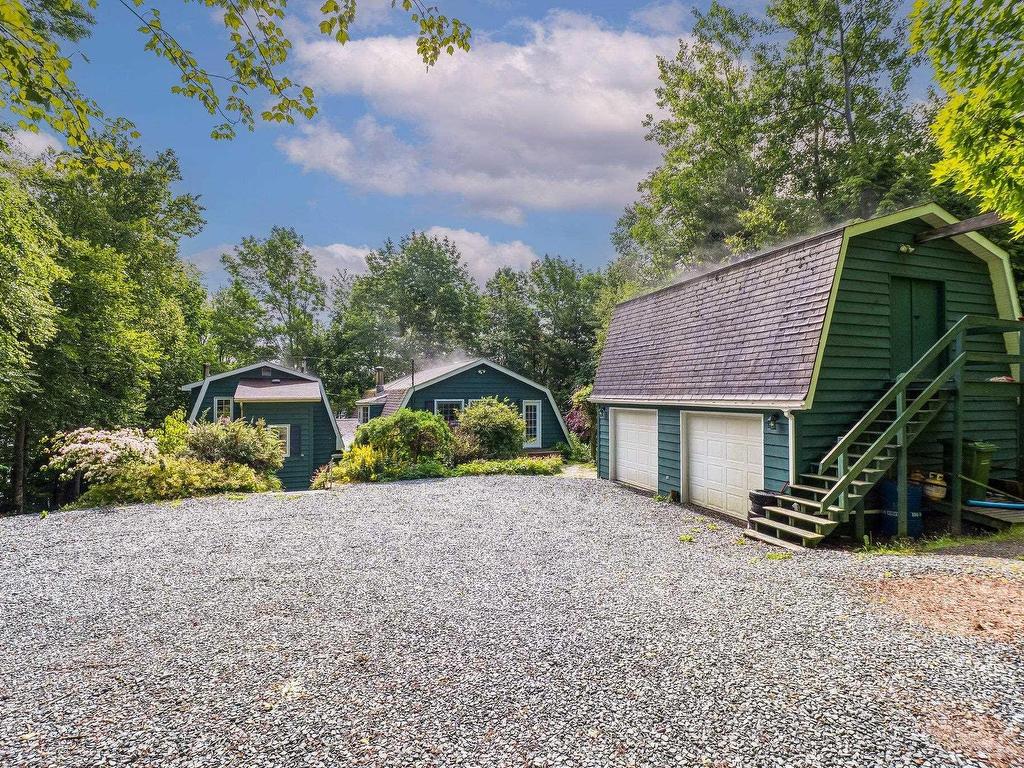 












333/335 Kings Road

,
Wellington,




NS
B2T 1A2

