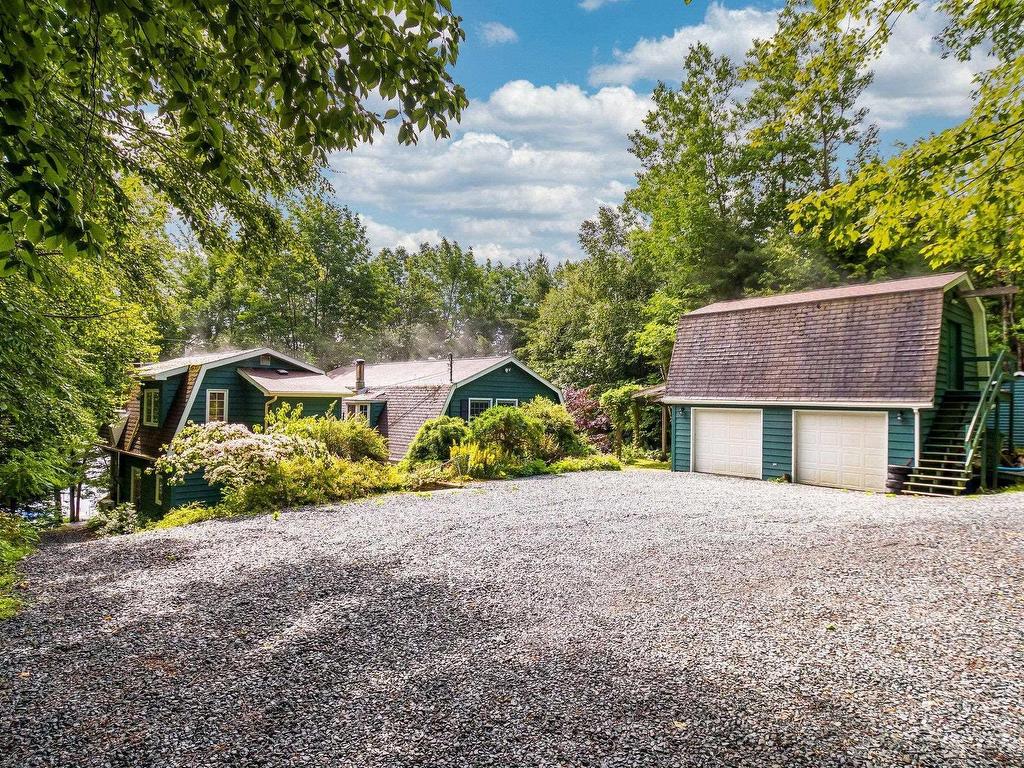 












333/335 Kings Road

,
Wellington,




NS
B2T 1A2


