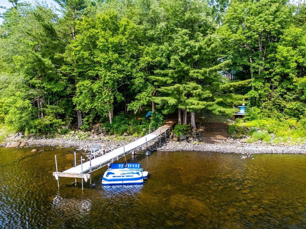 












333/335 Kings Road

,
Wellington,




NS
B2T 1A2

