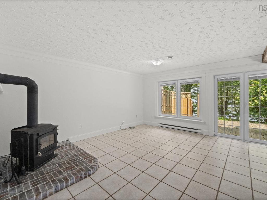 












333/335 Kings Road

,
Wellington,




NS
B2T 1A2

