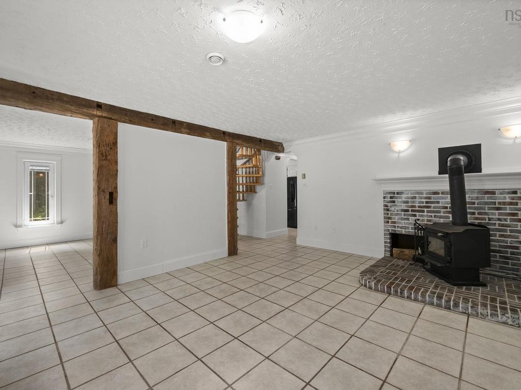 












333/335 Kings Road

,
Wellington,




NS
B2T 1A2

