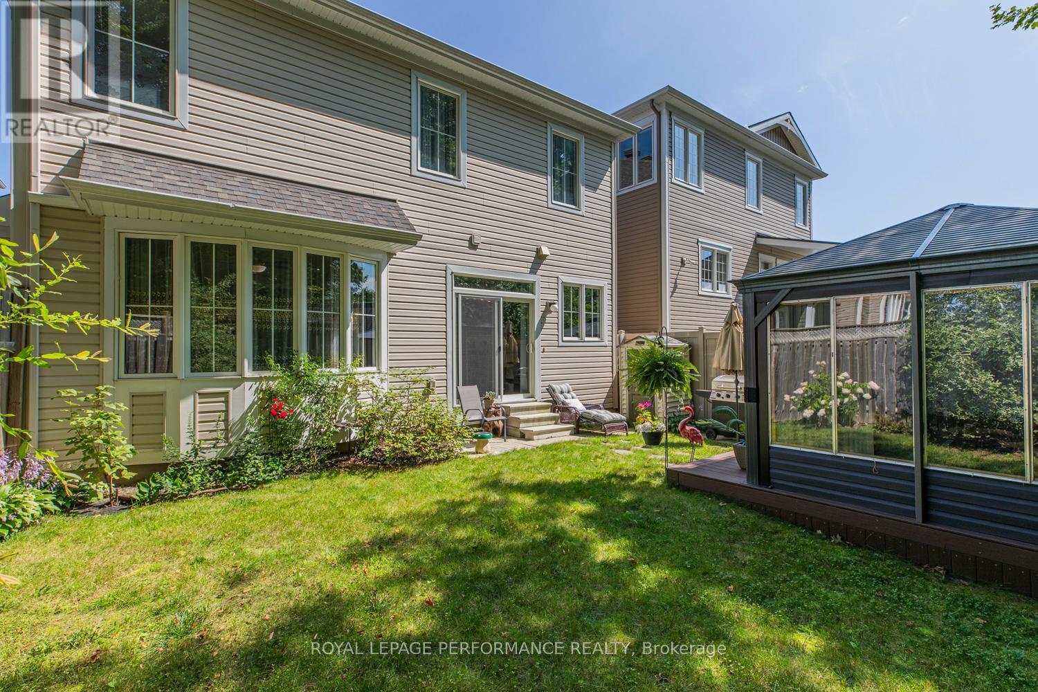 












30 SUMMITVIEW DRIVE

,
Ottawa,




Ontario
K2M2V9

