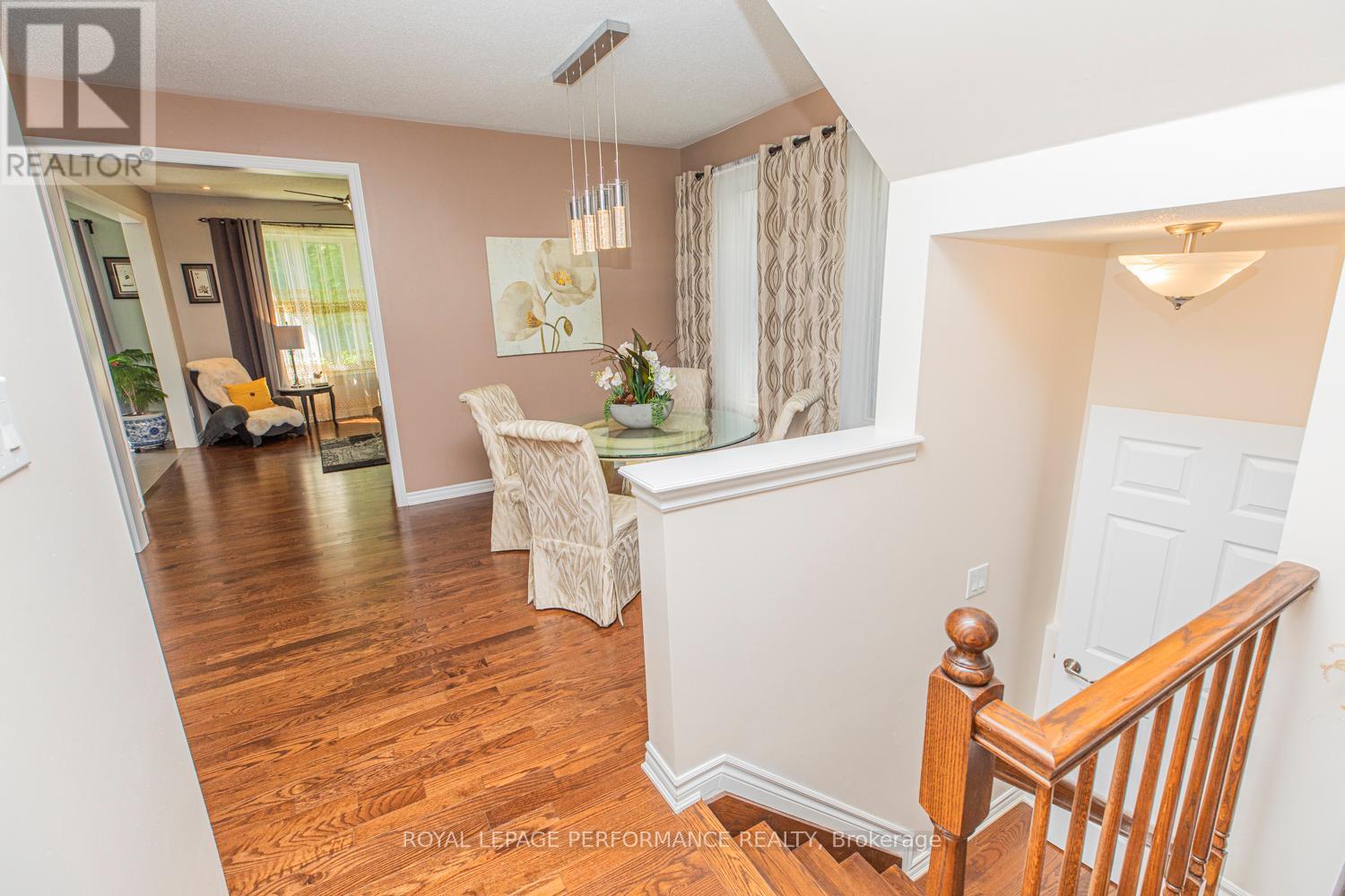 












30 SUMMITVIEW DRIVE

,
Ottawa,




Ontario
K2M2V9

