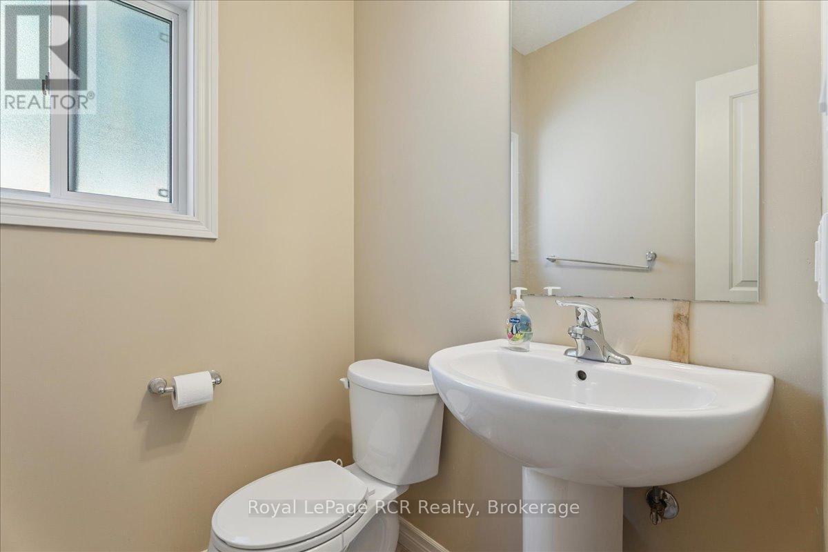 












1302 14TH AVENUE E

,
Owen Sound,




Ontario
N4K0A1

