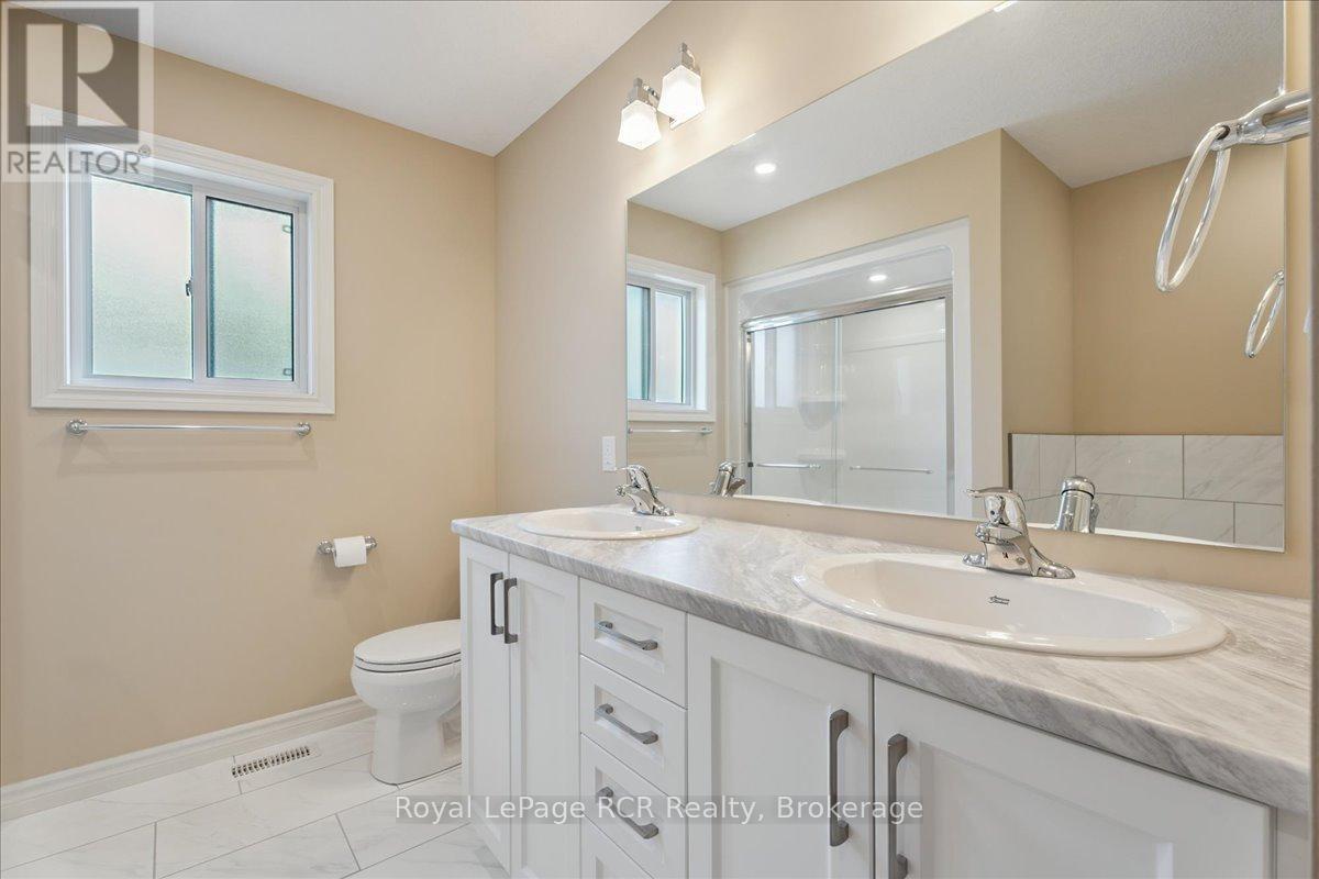 












1302 14TH AVENUE E

,
Owen Sound,




Ontario
N4K0A1

