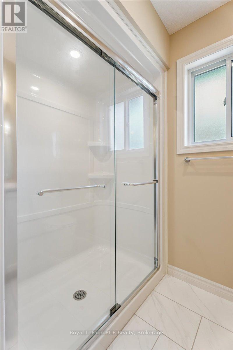 












1302 14TH AVENUE E

,
Owen Sound,




Ontario
N4K0A1

