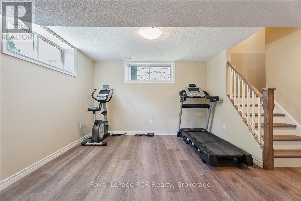 












1302 14TH AVENUE E

,
Owen Sound,




Ontario
N4K0A1

