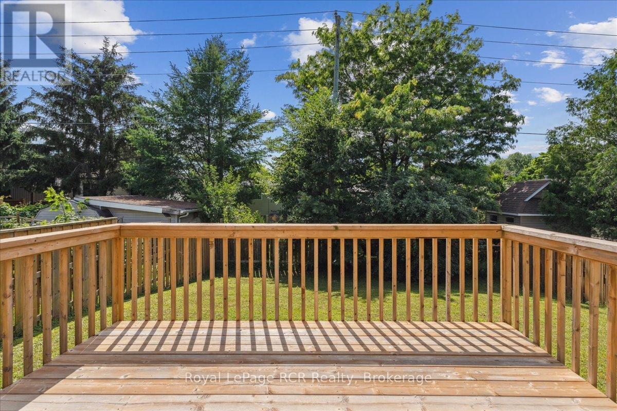 












1302 14TH AVENUE E

,
Owen Sound,




Ontario
N4K0A1

