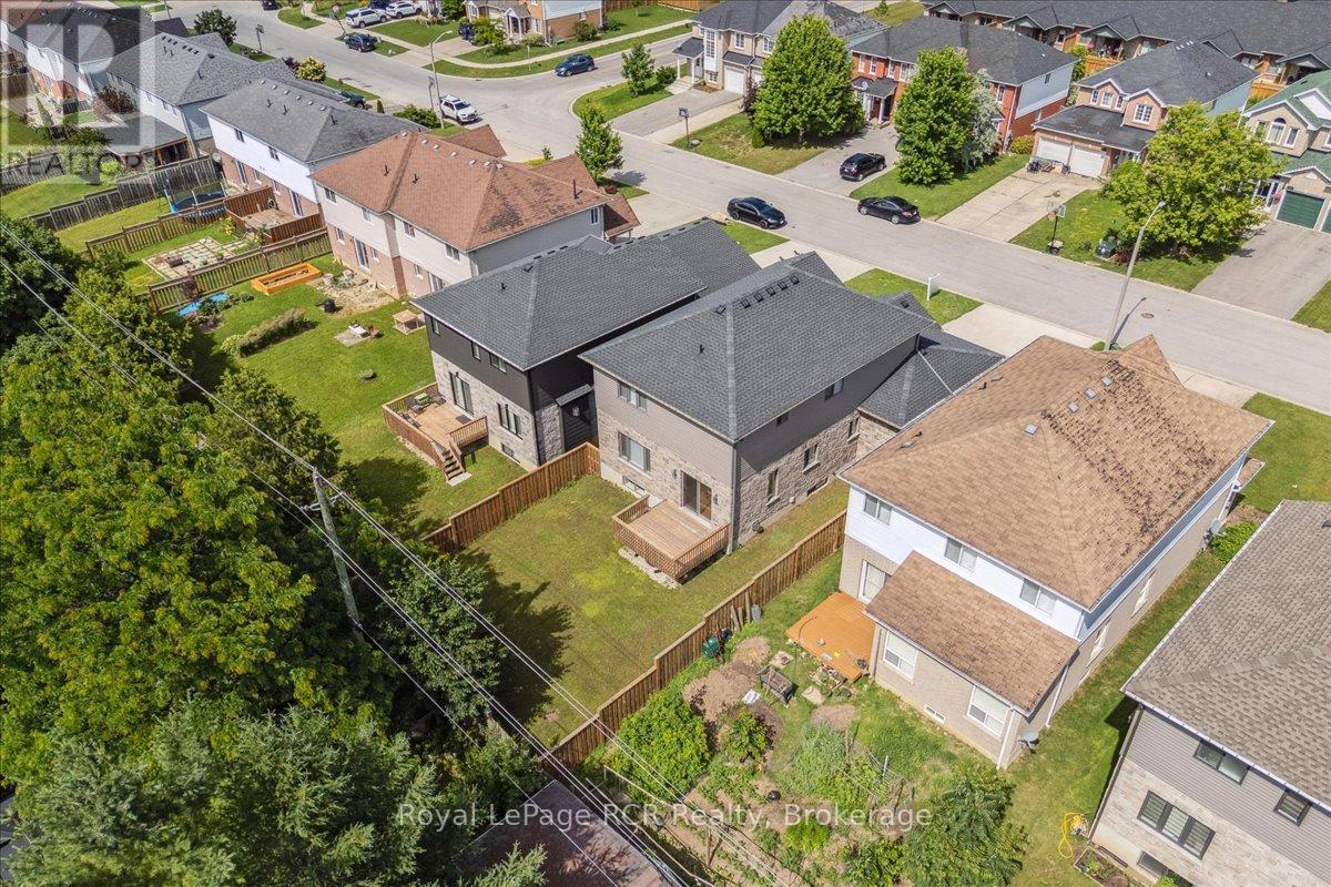 












1302 14TH AVENUE E

,
Owen Sound,




Ontario
N4K0A1

