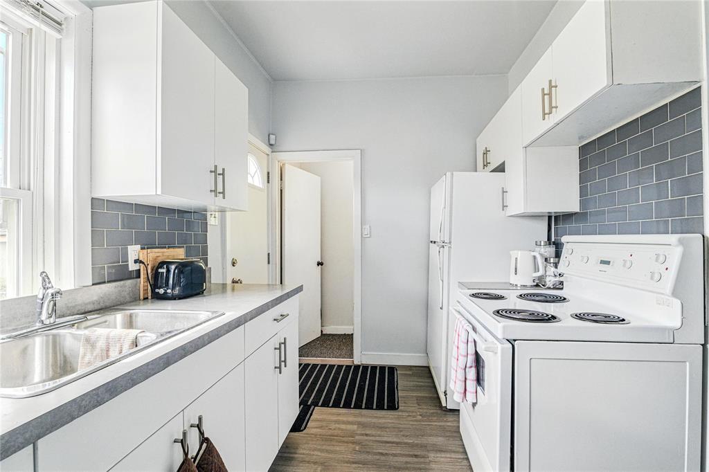 












756 Boyd Avenue

,
Winnipeg,




Manitoba
R2W1R7

