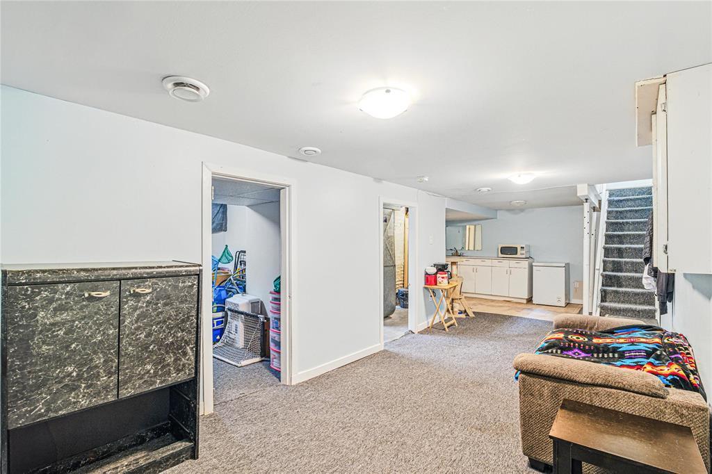 












756 Boyd Avenue

,
Winnipeg,




Manitoba
R2W1R7

