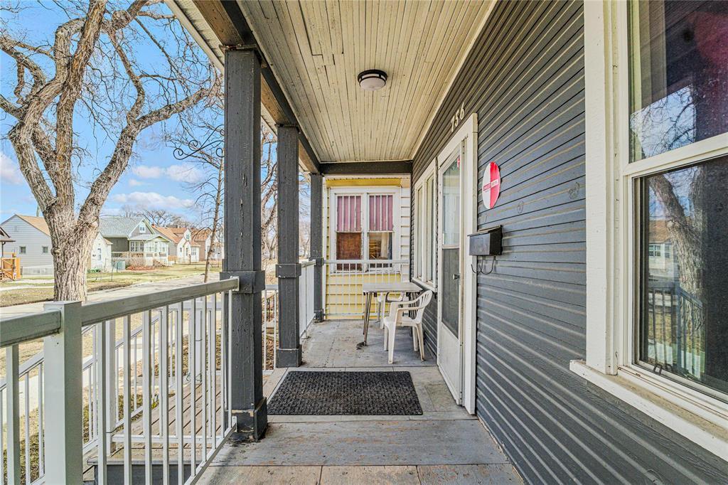 












756 Boyd Avenue

,
Winnipeg,




Manitoba
R2W1R7

