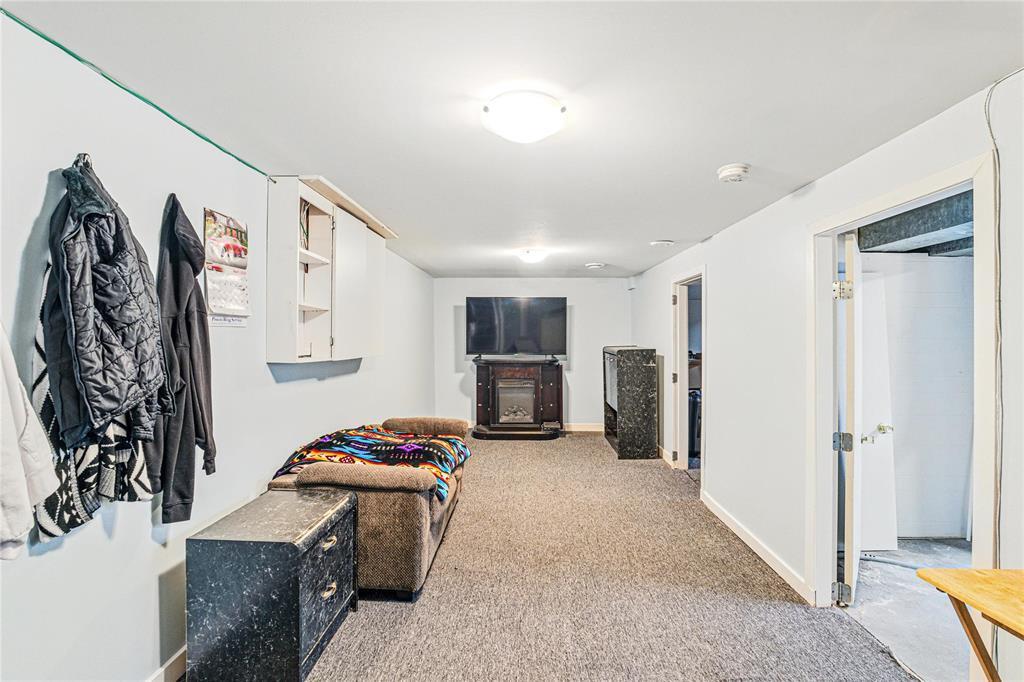 












756 Boyd Avenue

,
Winnipeg,




Manitoba
R2W1R7

