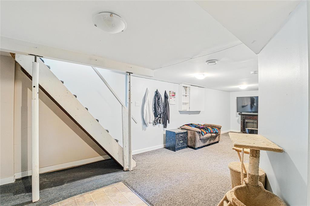 












756 Boyd Avenue

,
Winnipeg,




Manitoba
R2W1R7

