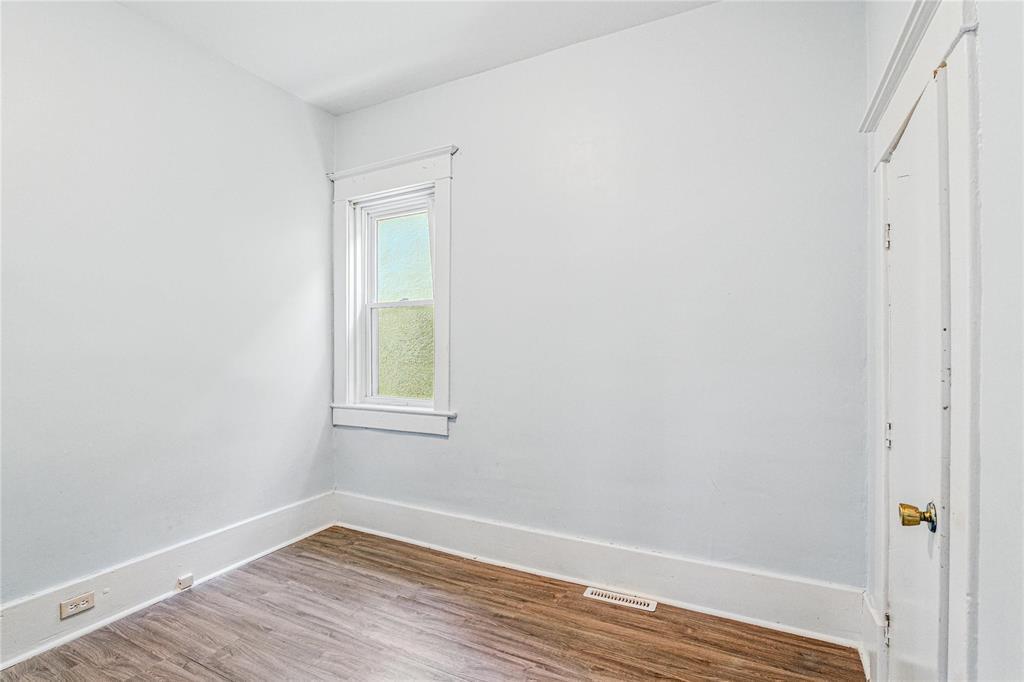 












756 Boyd Avenue

,
Winnipeg,




Manitoba
R2W1R7

