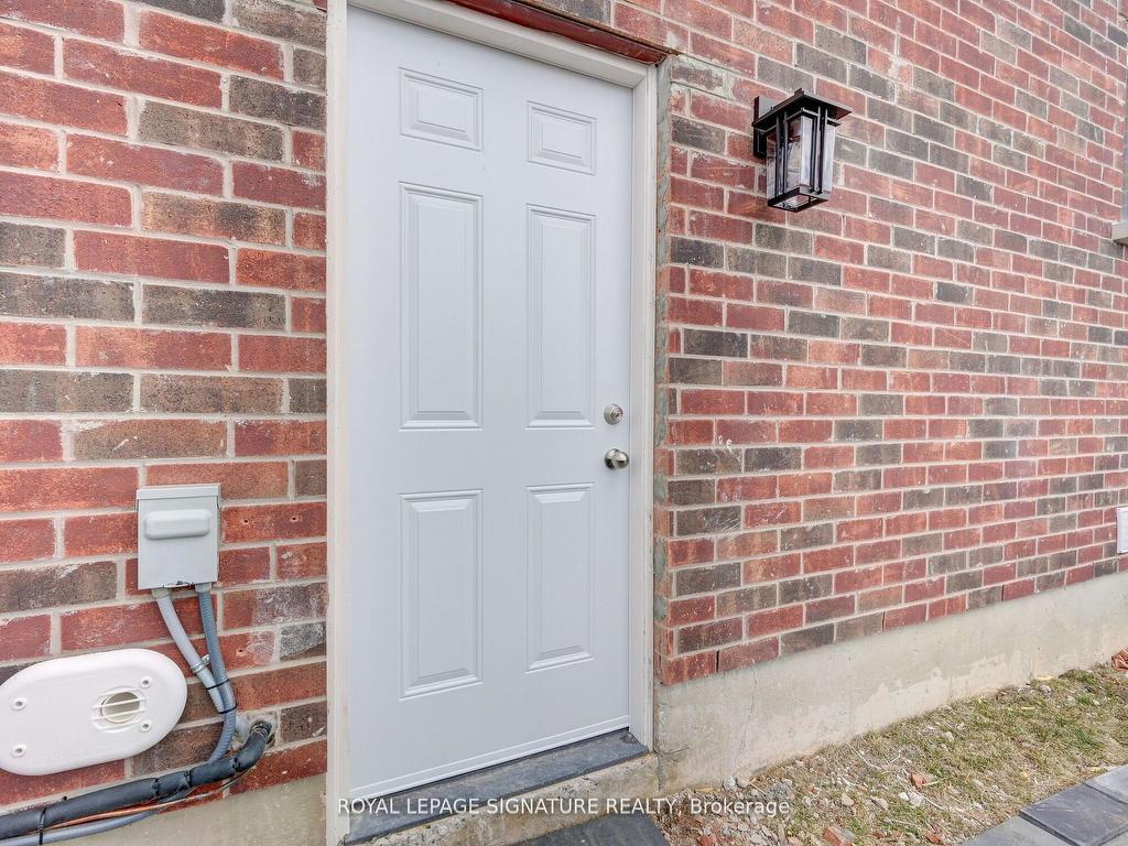 









861


Tea Landing

N/A, BSMT,
Milton,




ON
L9E 1P4

