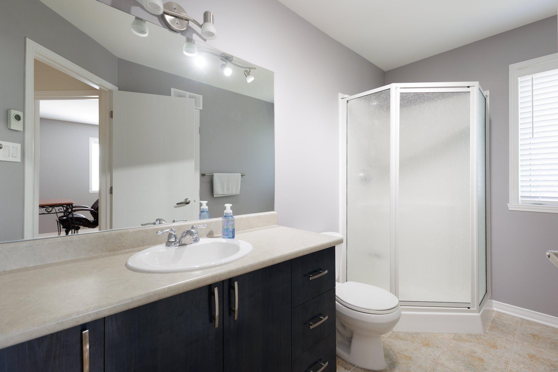 









12A


Ch. de Senneville

,
Sainte-Anne-de-Bellevue,




QC
H9X1B5

