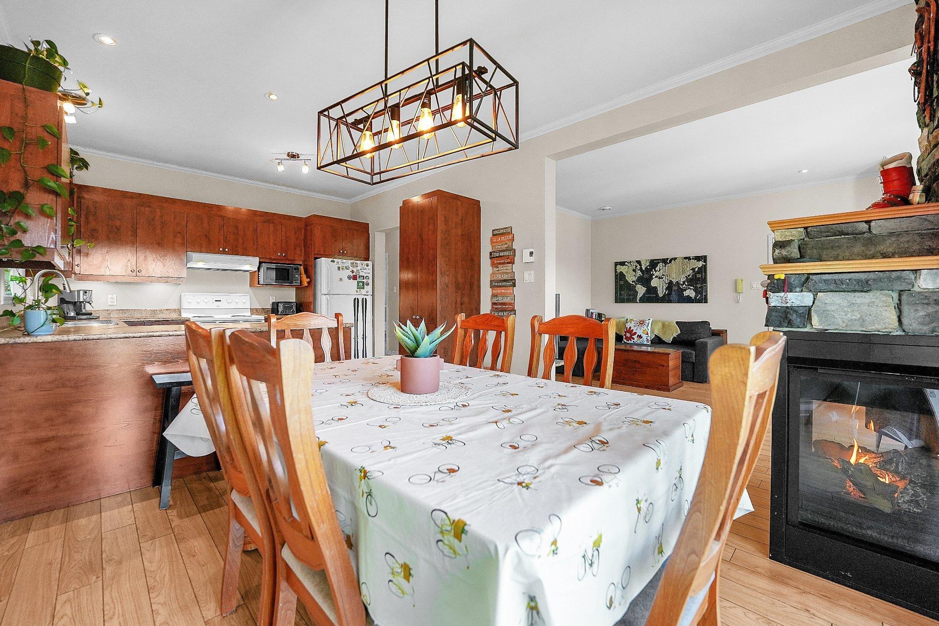 









41


Rue de Bonaventure

, 201,
Bromont,




QC
J2L2L5

