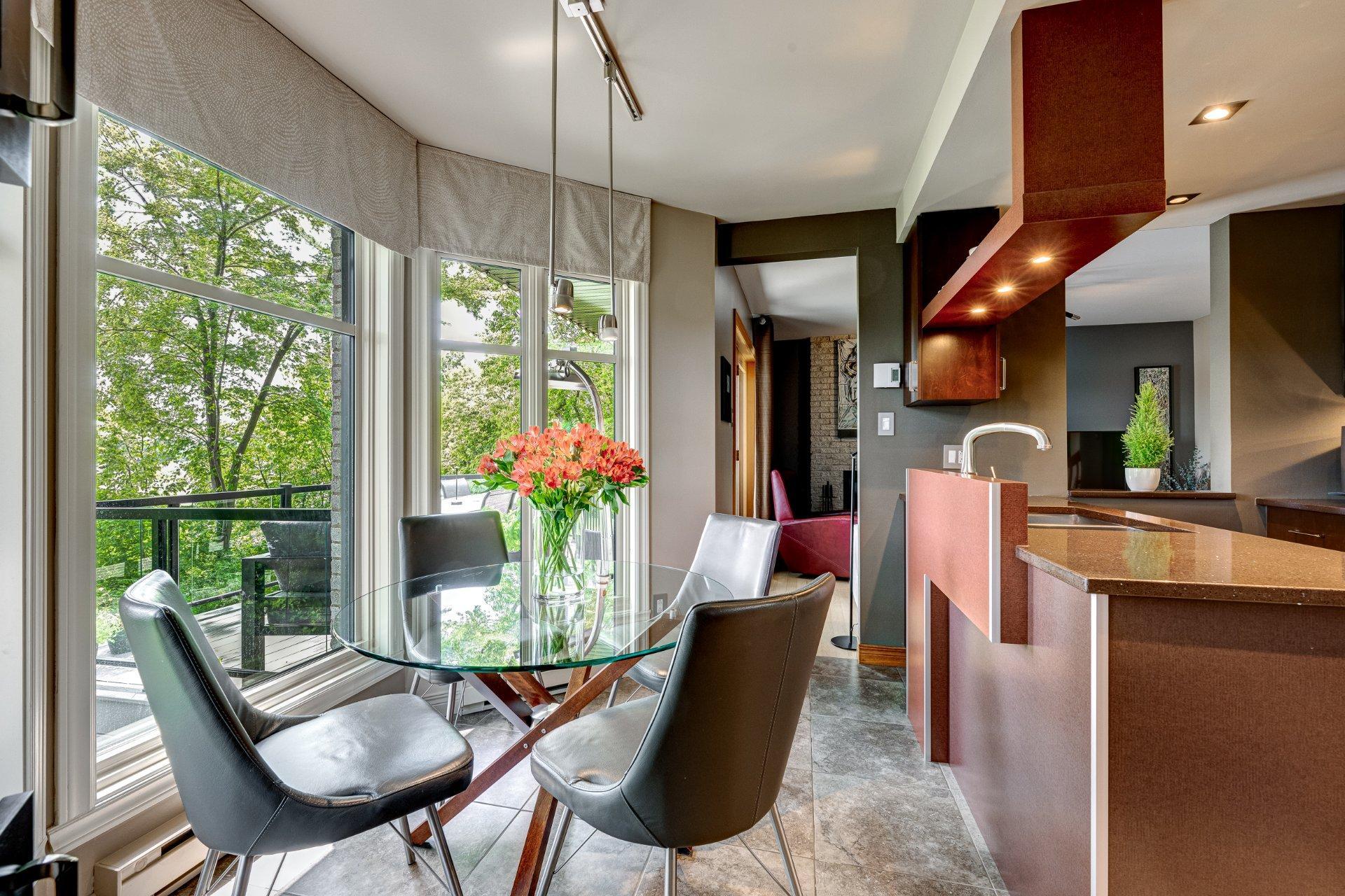 









2712


Rue Luc

,
Terrebonne (Lachenaie),




QC
J6V1A9

