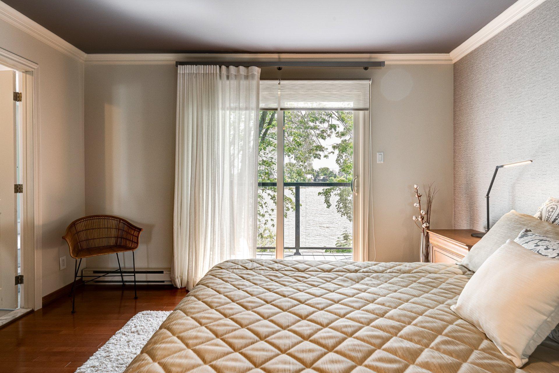 









2712


Rue Luc

,
Terrebonne (Lachenaie),




QC
J6V1A9

