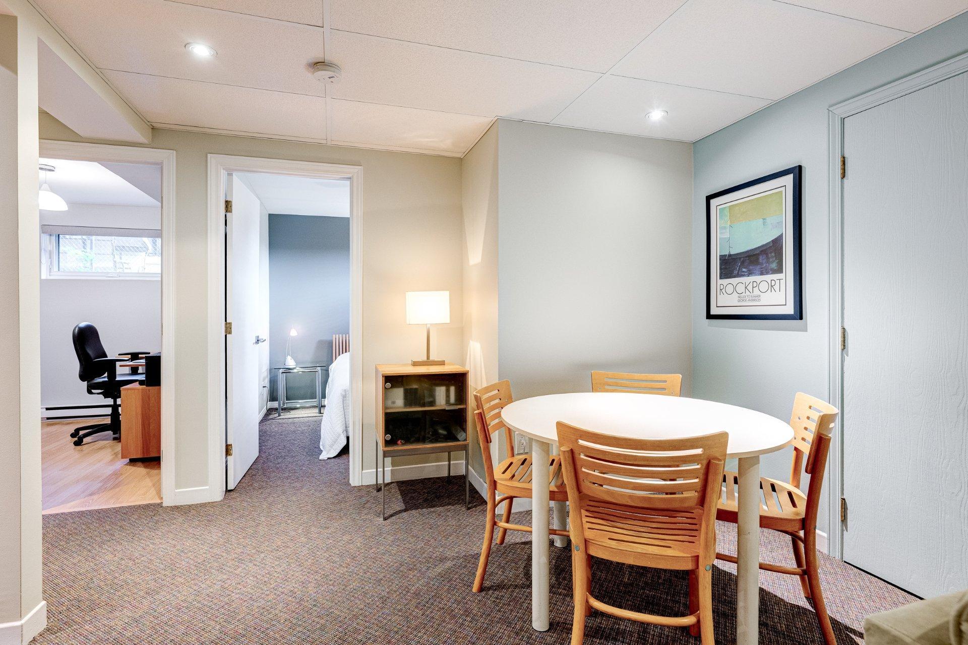 









2712


Rue Luc

,
Terrebonne (Lachenaie),




QC
J6V1A9

