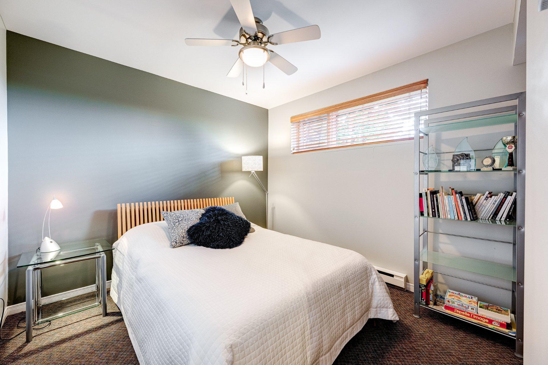 









2712


Rue Luc

,
Terrebonne (Lachenaie),




QC
J6V1A9

