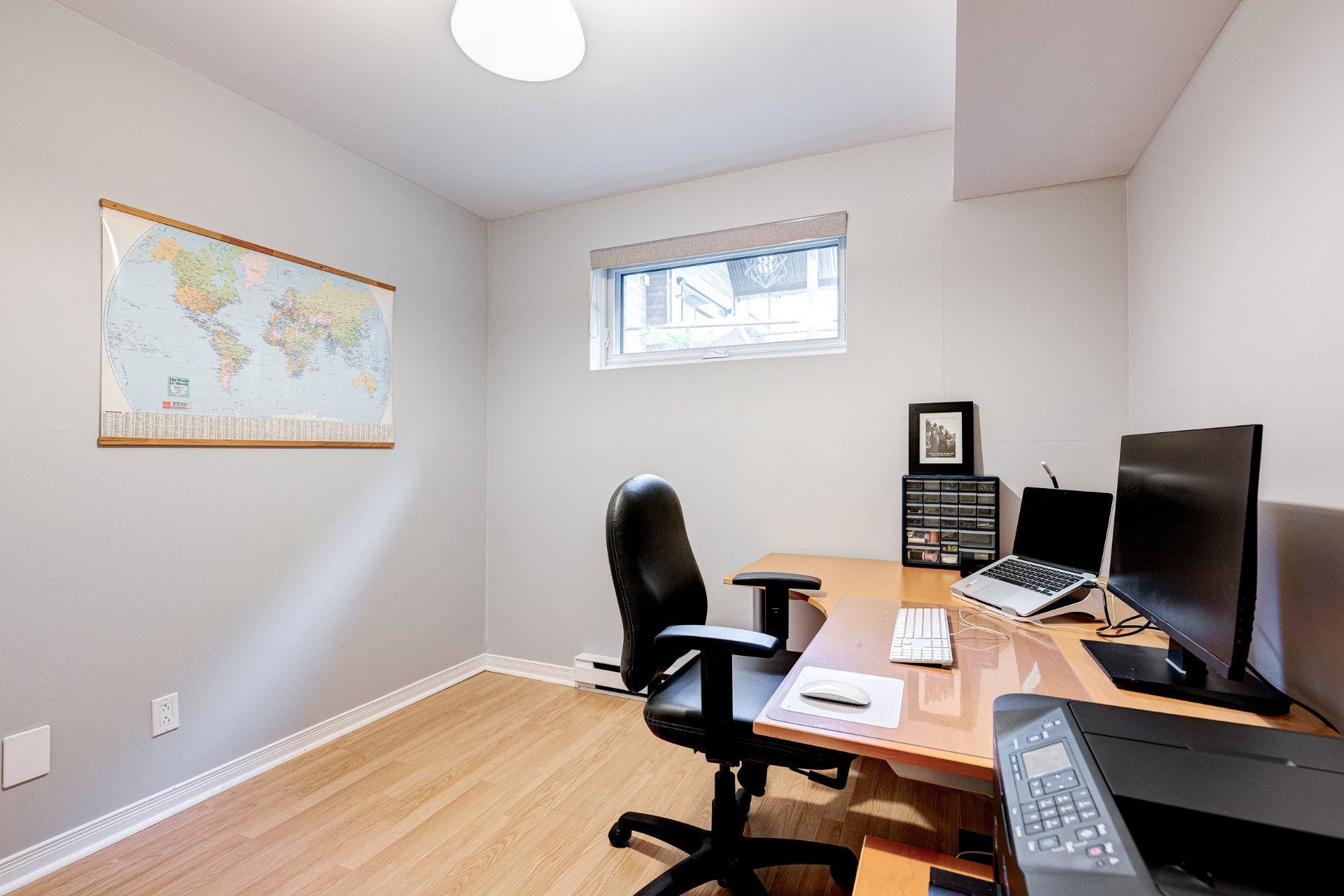 









2712


Rue Luc

,
Terrebonne (Lachenaie),




QC
J6V1A9

