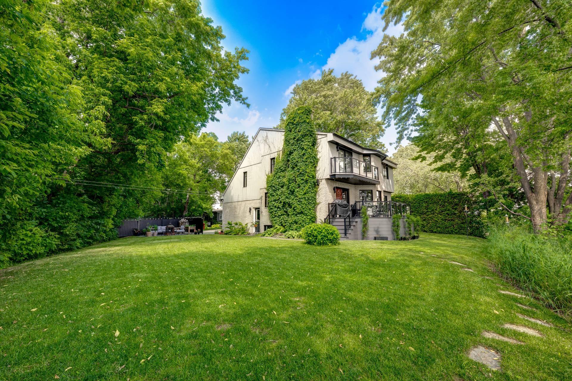 









2712


Rue Luc

,
Terrebonne (Lachenaie),




QC
J6V1A9

