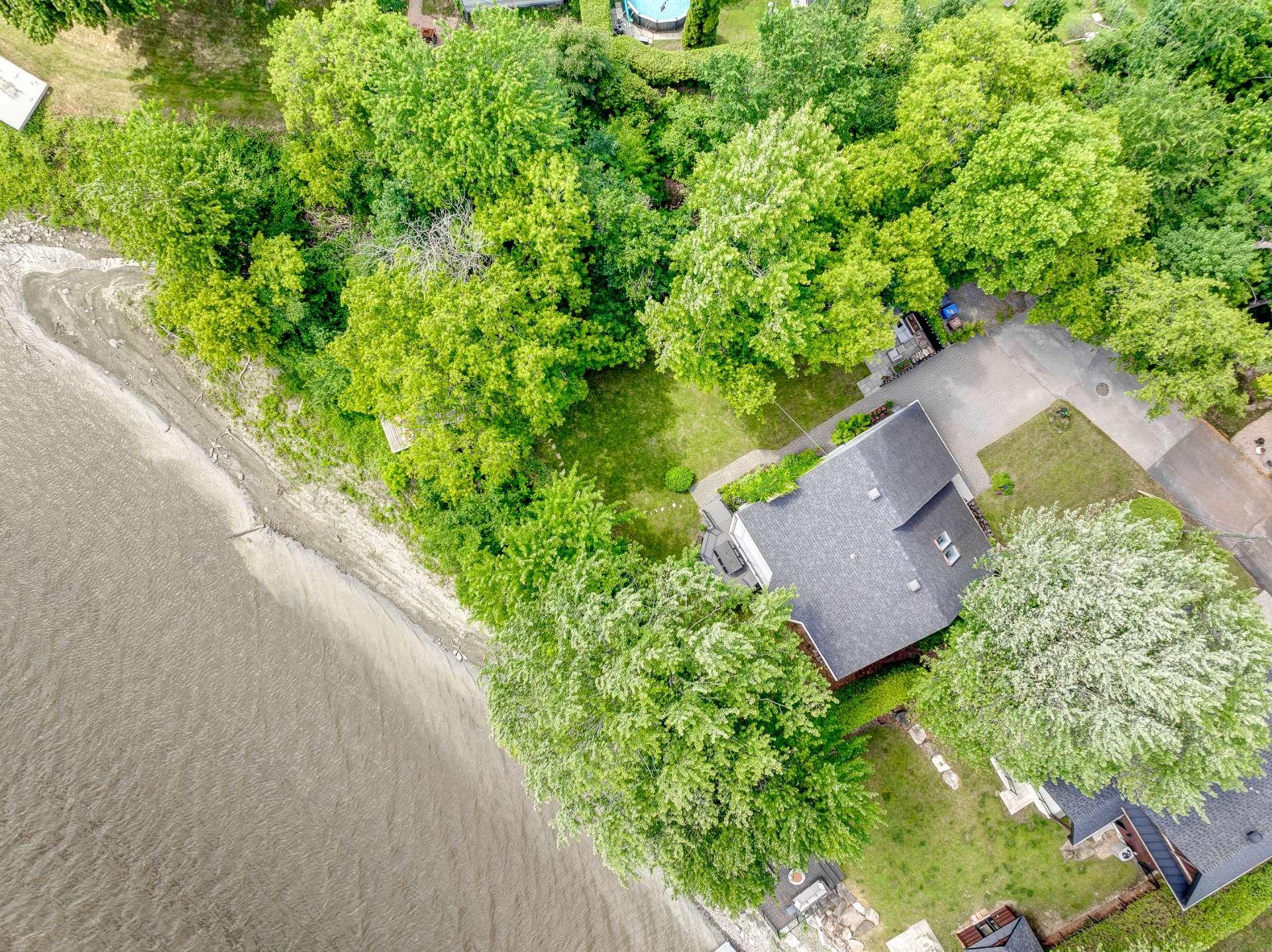 









2712


Rue Luc

,
Terrebonne (Lachenaie),




QC
J6V1A9

