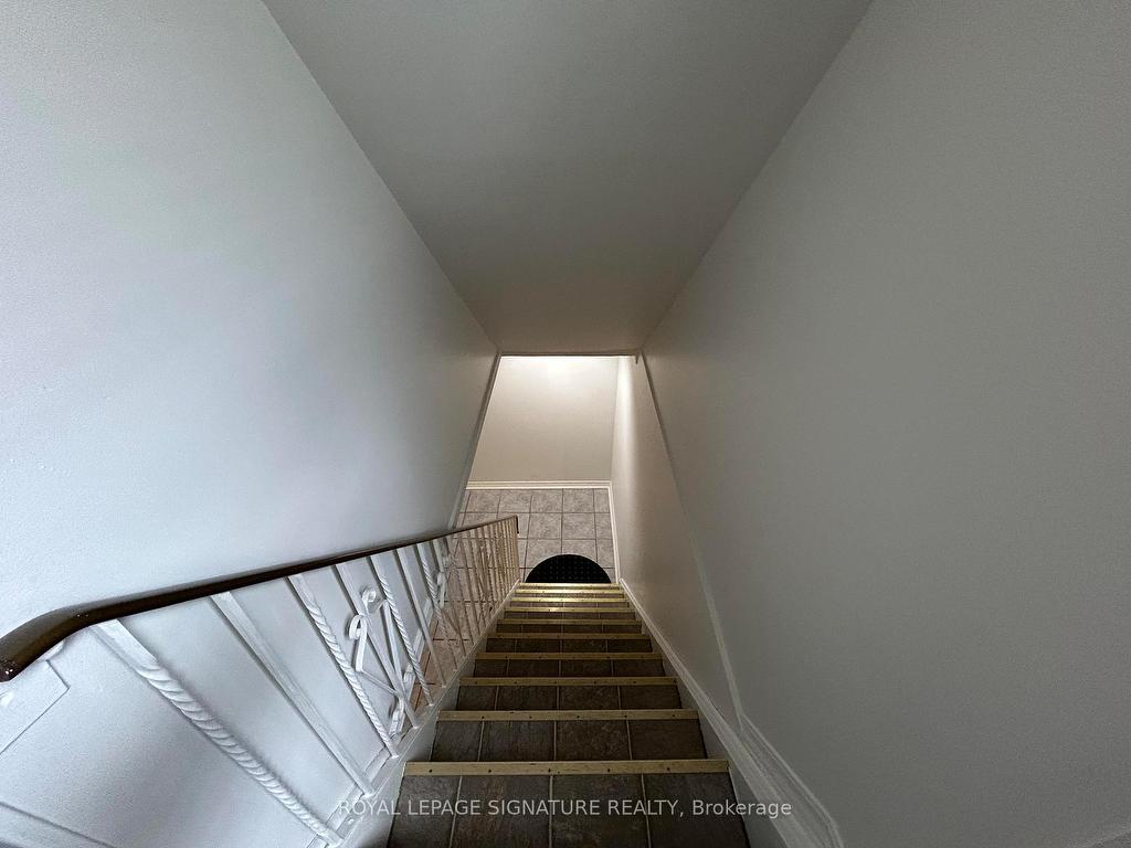 









4


Valetta

Court, Bsmt,
Toronto,




ON
M9V 3C6

