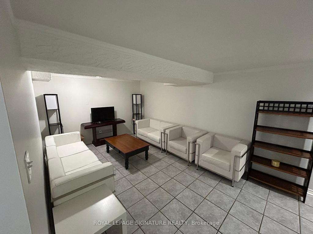 









4


Valetta

Court, Bsmt,
Toronto,




ON
M9V 3C6


