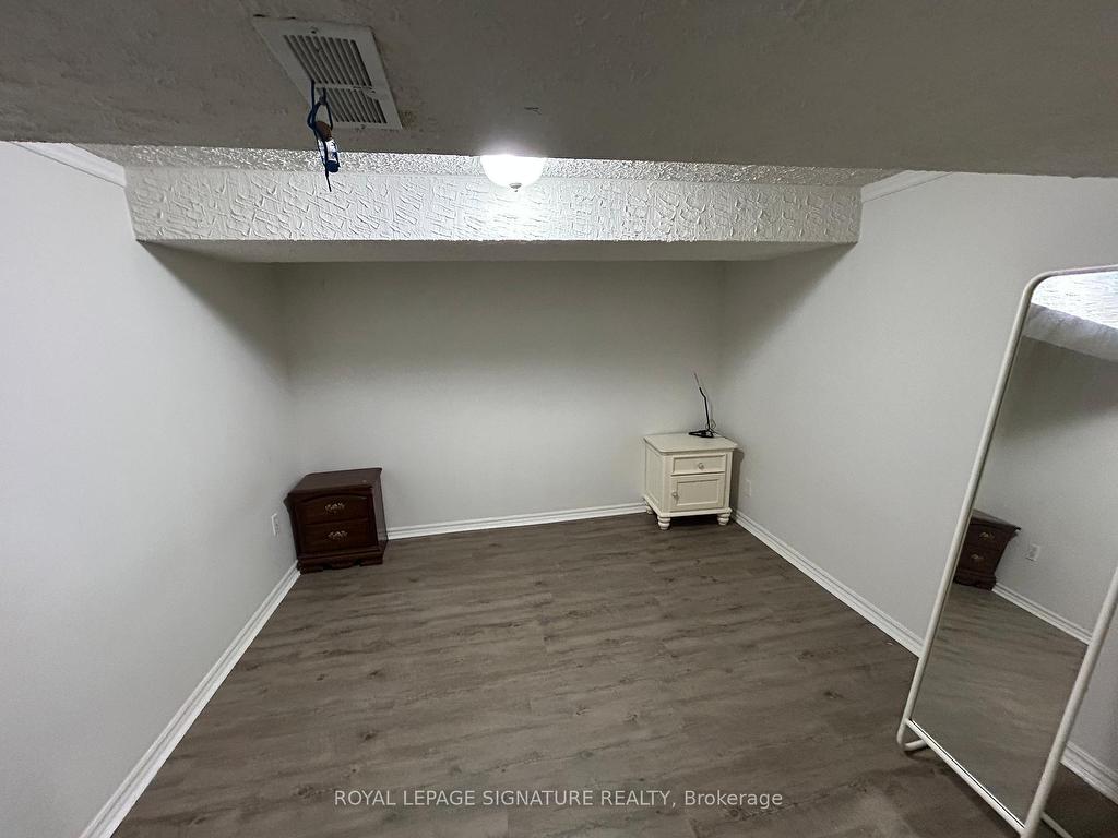 









4


Valetta

Court, Bsmt,
Toronto,




ON
M9V 3C6

