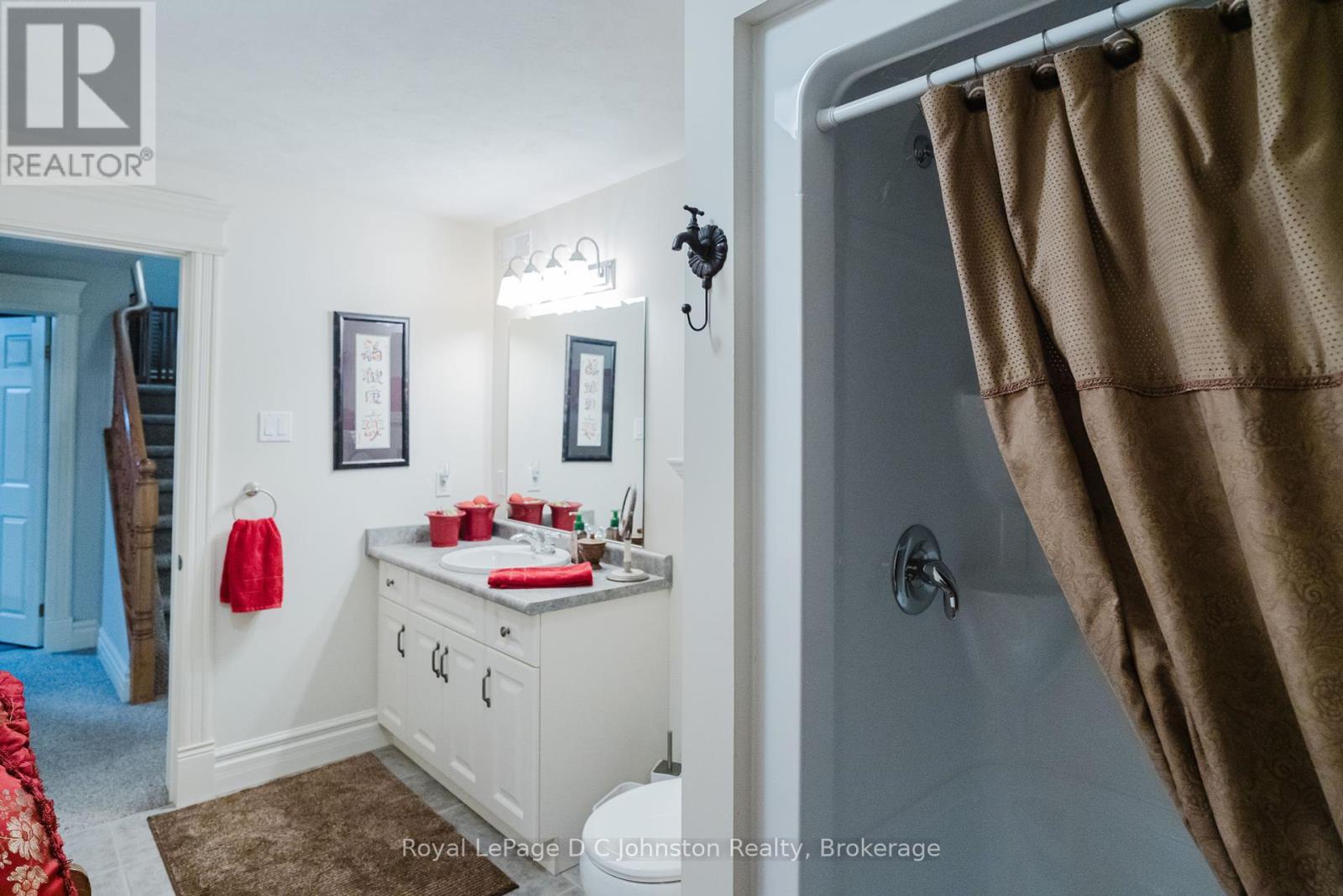 












830 MILL RIDGE COURT

,
Saugeen Shores,




Ontario
N0H2C4

