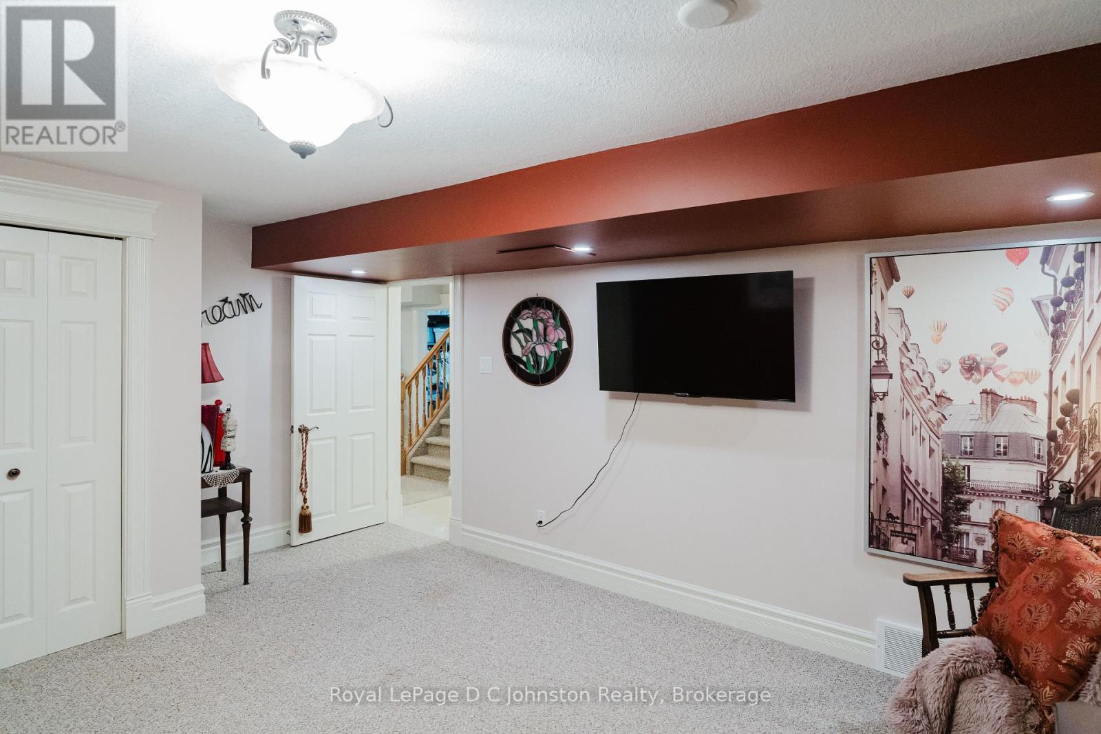 












830 MILL RIDGE COURT

,
Saugeen Shores,




Ontario
N0H2C4

