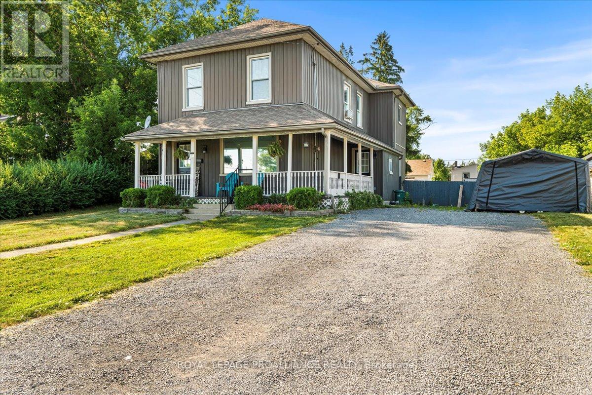 












8 OLIVE STREET

,
Belleville (Belleville Ward),




Ontario
K8P2A2

