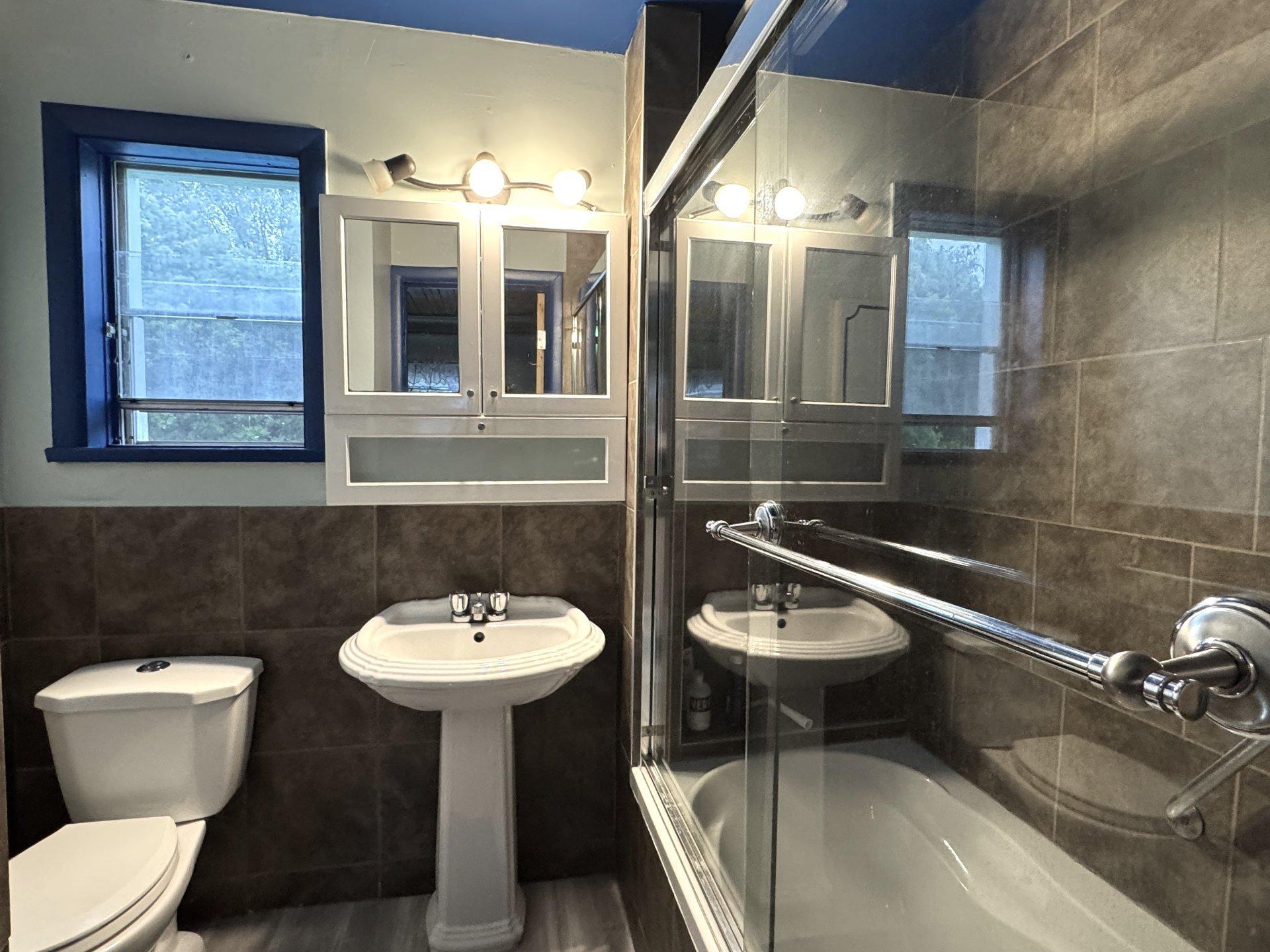 









170


Rue Joseph-Lucien-Malo

,
Papineauville,




QC
J0V1R0

