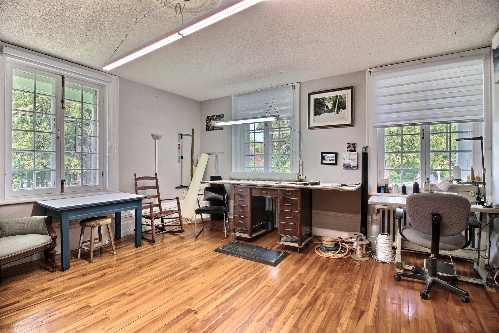 









170


Rue Joseph-Lucien-Malo

,
Papineauville,




QC
J0V1R0

