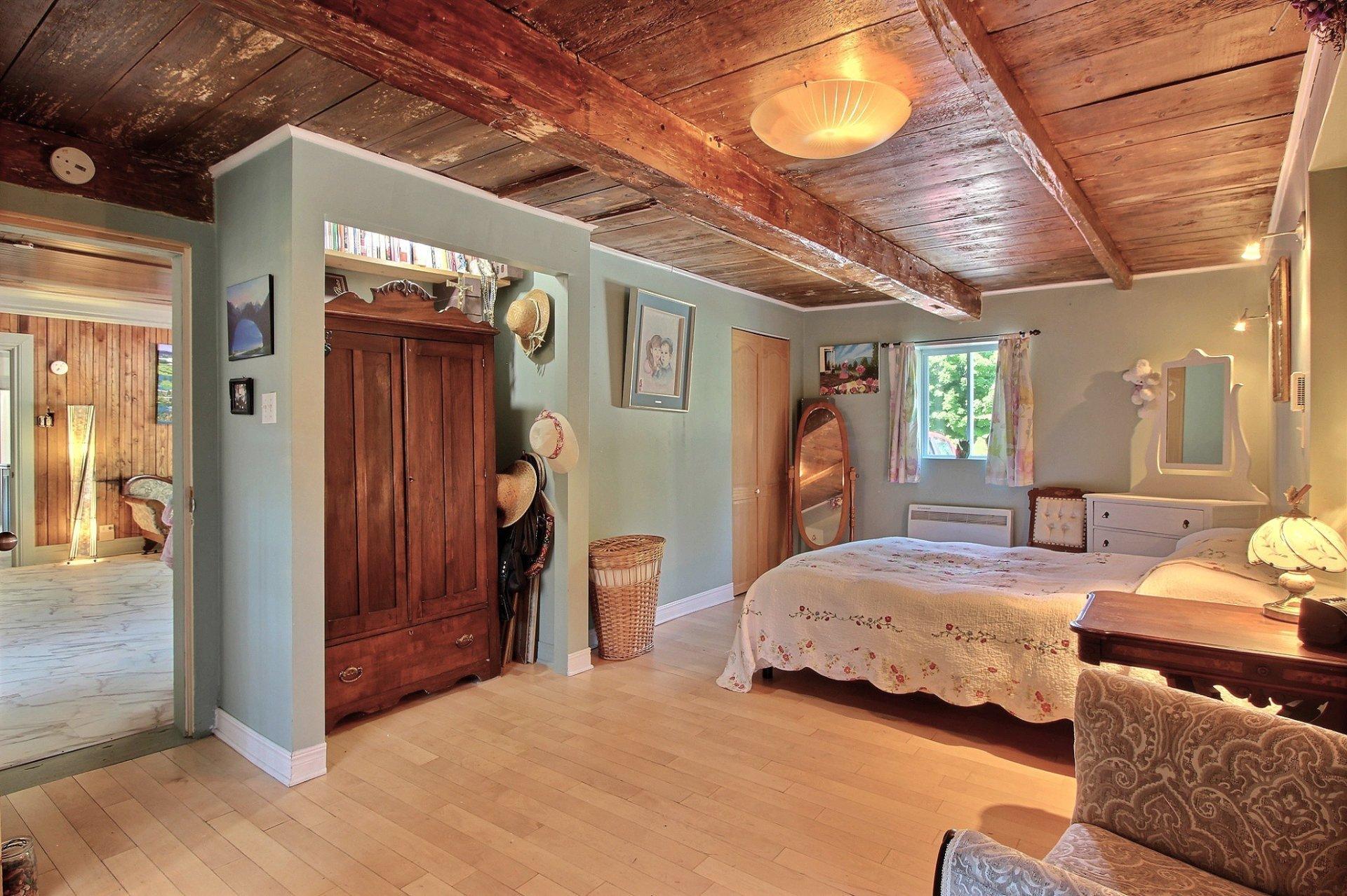 









170


Rue Joseph-Lucien-Malo

,
Papineauville,




QC
J0V1R0

