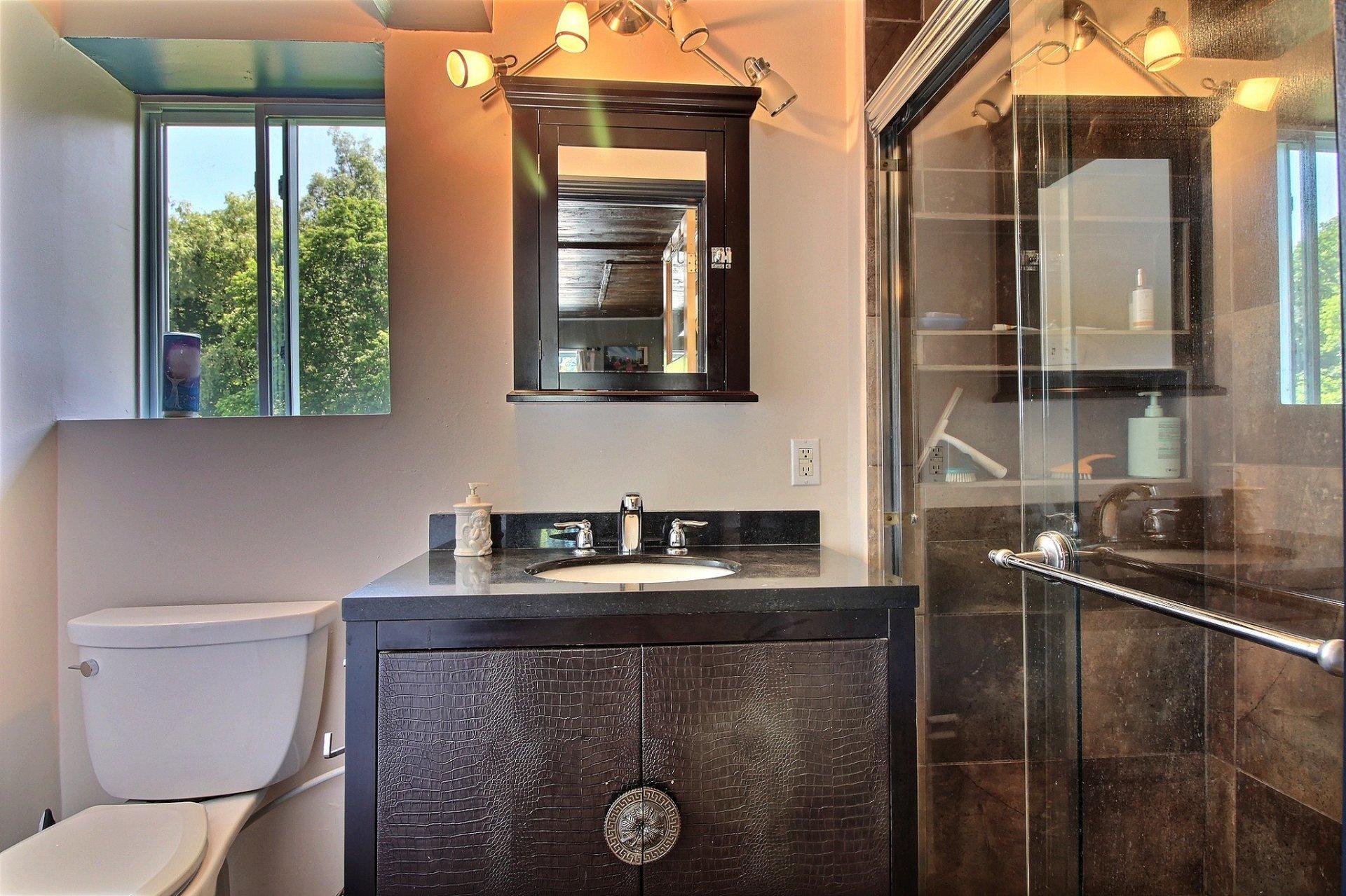 









170


Rue Joseph-Lucien-Malo

,
Papineauville,




QC
J0V1R0

