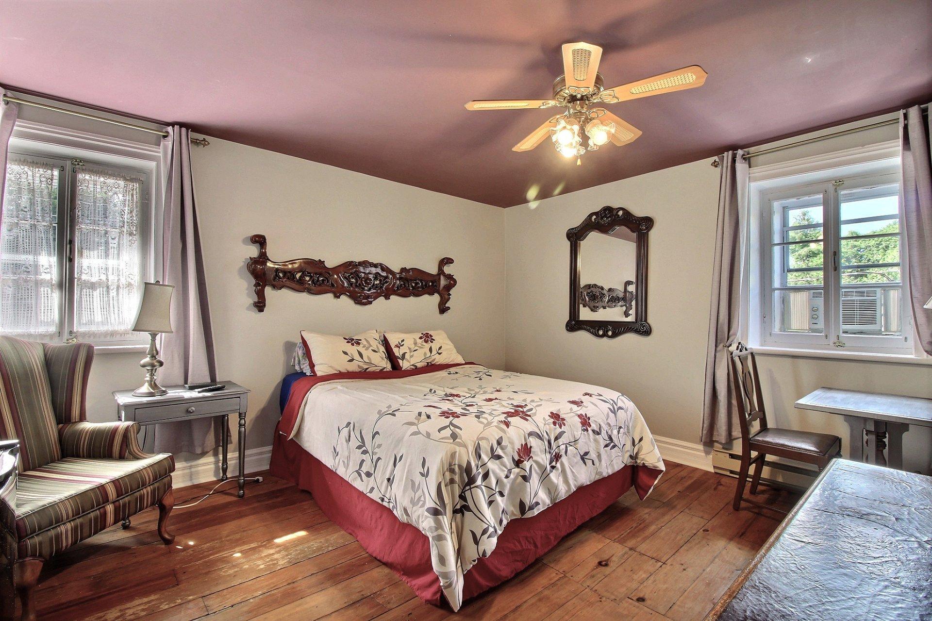 









170


Rue Joseph-Lucien-Malo

,
Papineauville,




QC
J0V1R0

