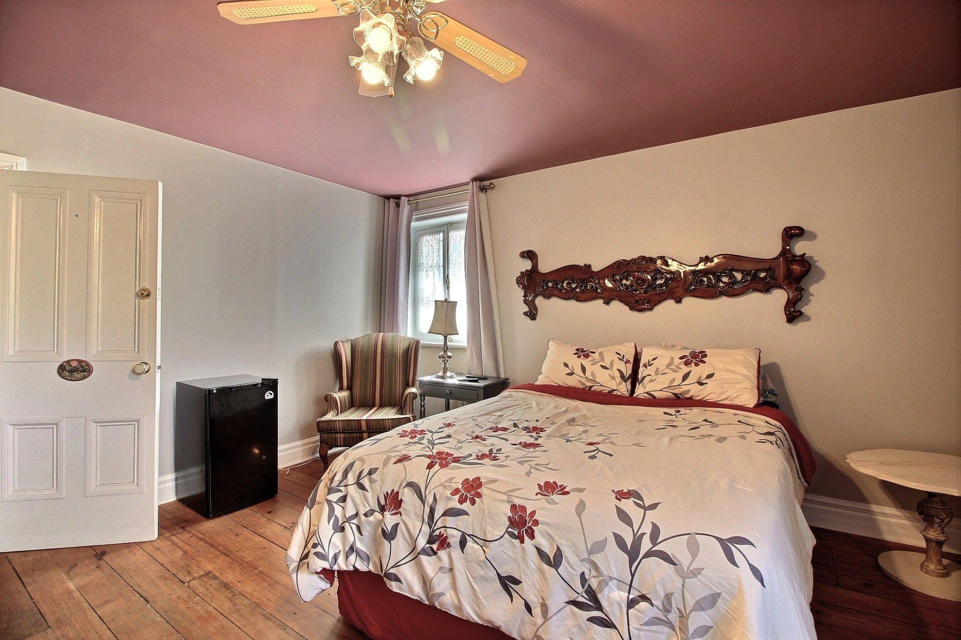 









170


Rue Joseph-Lucien-Malo

,
Papineauville,




QC
J0V1R0

